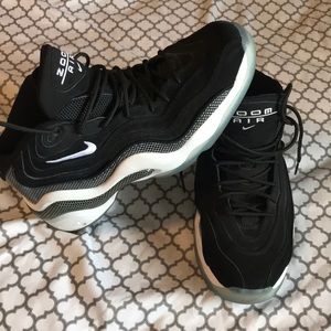 Retro Nike Air zooms 9.5